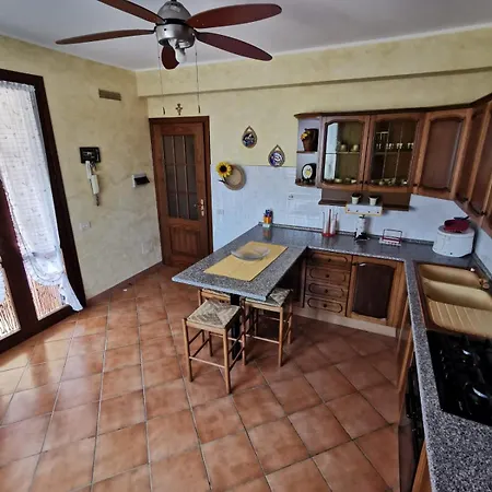 Localita Cefalu - Indipendente Con Giardino בית נופש